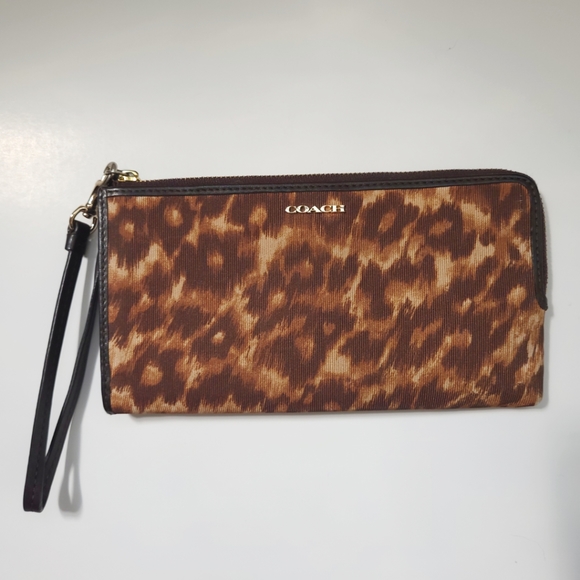 Coach Wristlet Brown Leopard Print Wallet Organizer - Picture 1 of 11